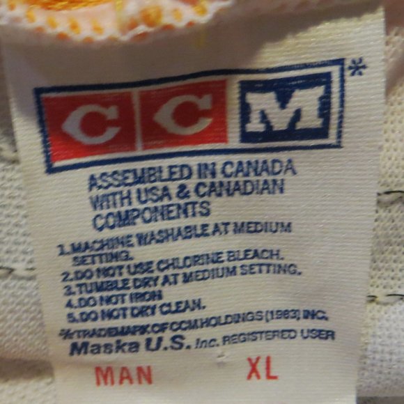 Vintage CCM Pittsburgh Penguins Hockey Pullover Hockey Shirt Yellow White - Picture 5 of 6